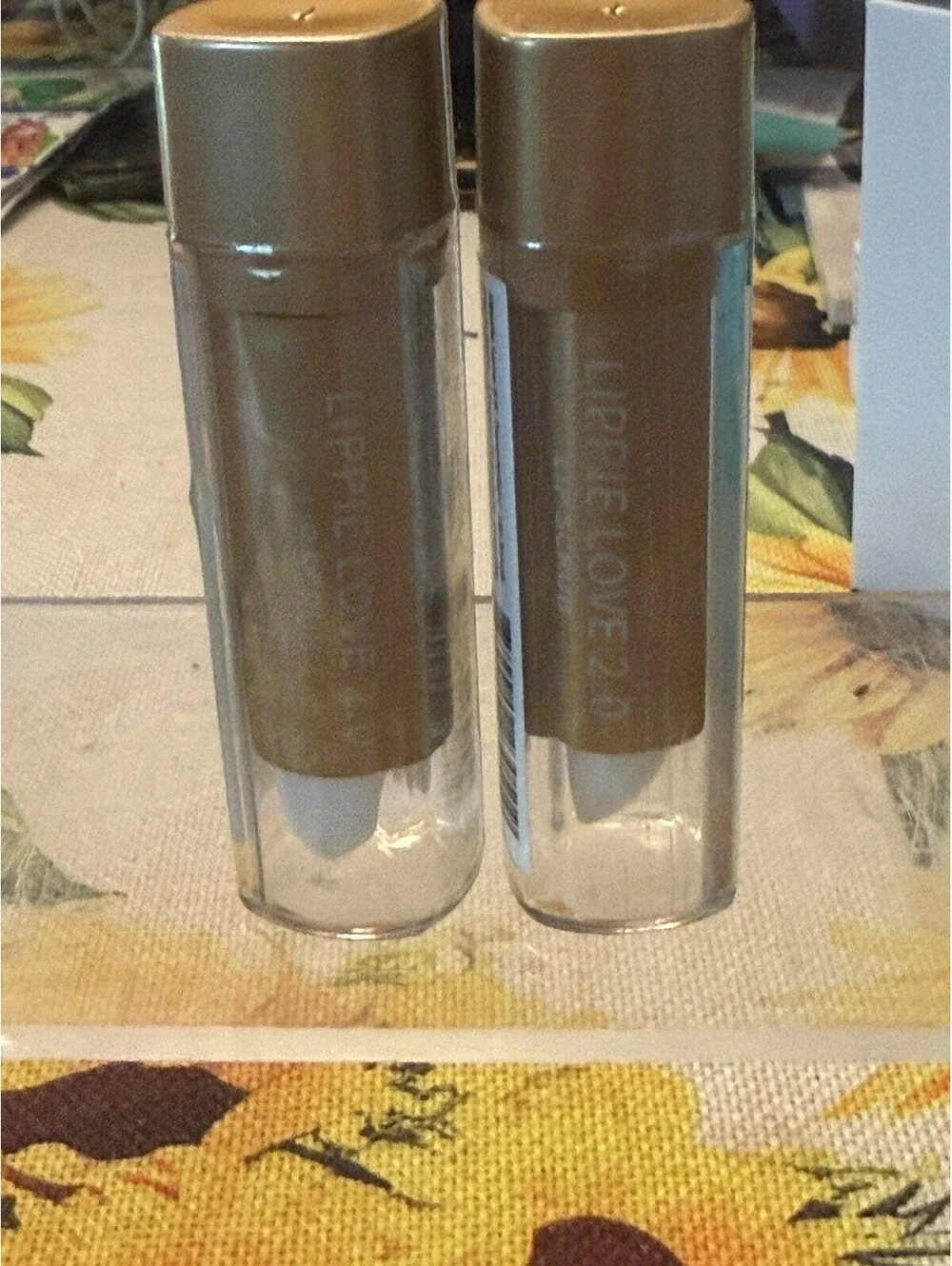 2. Manna Kadar Lippie Love 2.0 Lip Scrub Full Size, Sealed, Clear